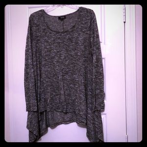 A.N.A. Multi-color tunic. Blk/white/gray.